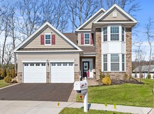 82 Legacy Ct, Freehold, NJ 07728