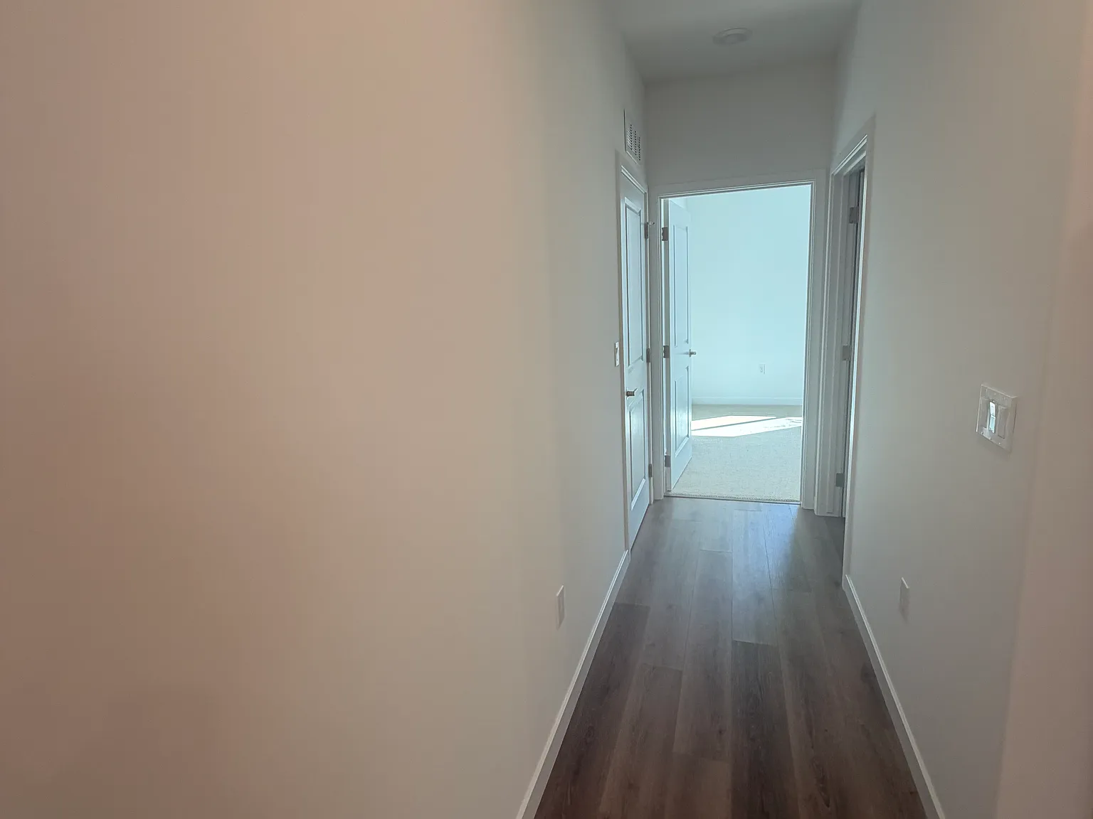 1 bed, 745 sqft, $2,450 — Photo 1