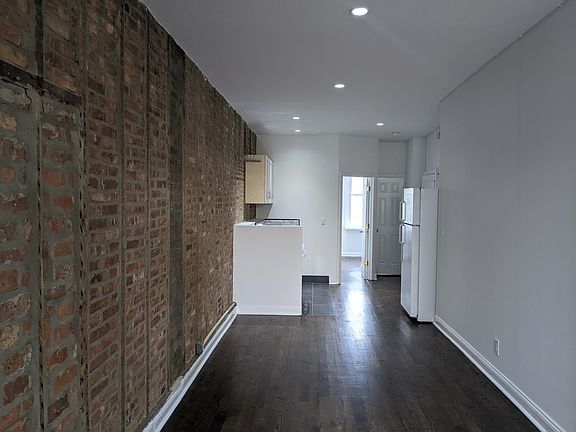3rd image of 726 Lorimer St #3A