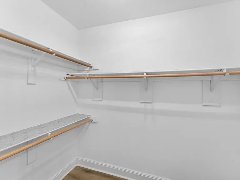550 Bonanza St — Photo 13