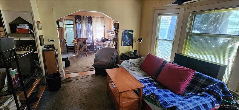 5th image of 1016 NE 69th Street