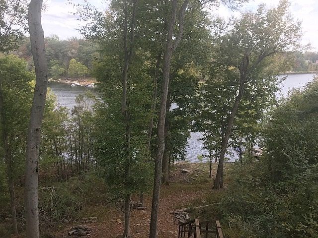 1st image of 449 Bentwood Dr