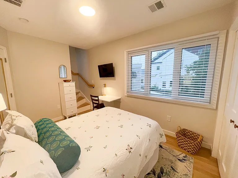 75 Thorndike St #2 — Photo 15