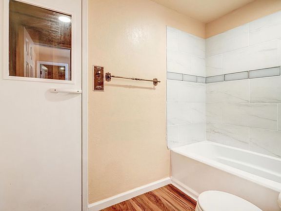 3rd image of 2424 Vista Grande Dr NW #A