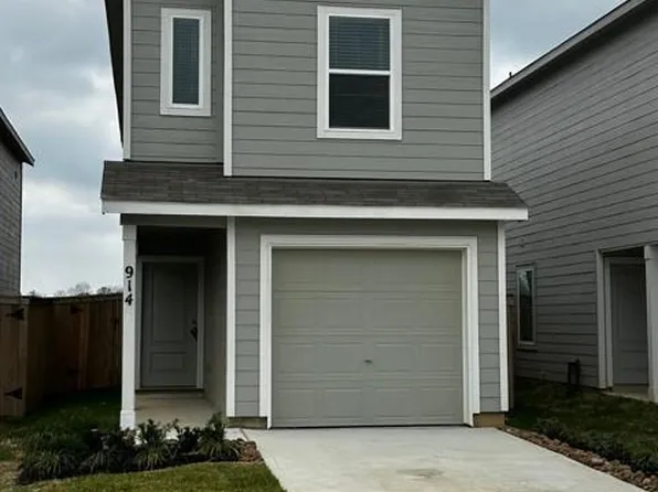 17107 Saxophone Ln, Conroe, TX 77306