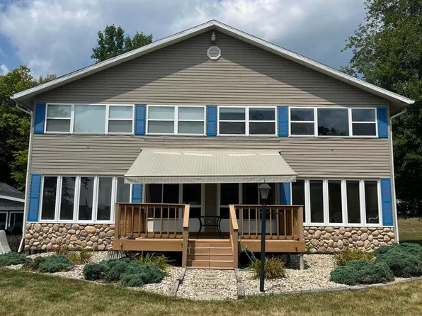 9677 W Camden Rd, Montgomery, MI 49255