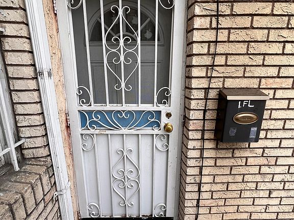 2nd image of 9308 177th St