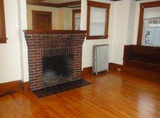 1105 Pleasant St #2, Worcester, MA 01602