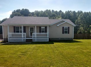 225 Ray Hooten Rd, Scottsville, KY 42164