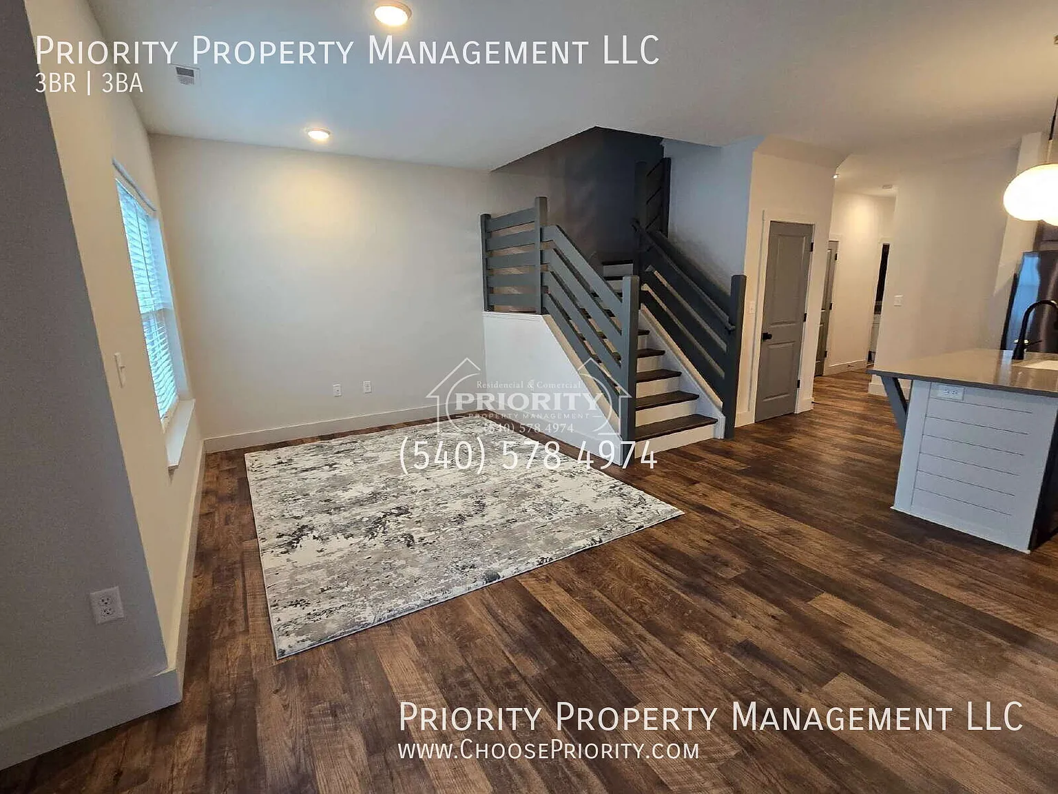 3BR Modern Townhome, Bridgewater — Photo 2