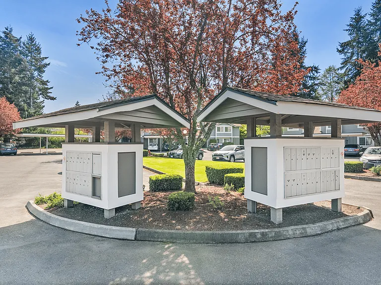 Mail Area l Windemere Apartments l Steilacoom, WA