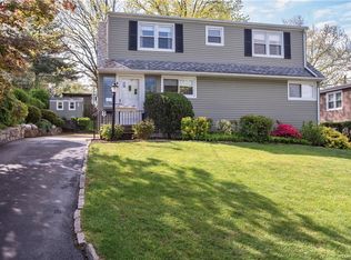 8 Covington Rd, Yonkers, NY 10710