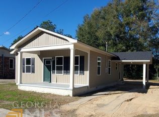 105 Bowen Ln, Claxton, GA 30417