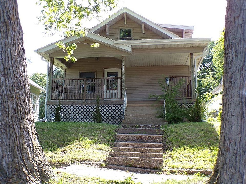 1st image of 822 N 4th St