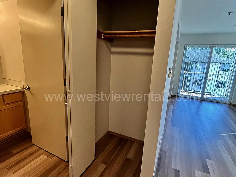 139 Prince Ave #305 — Photo 7