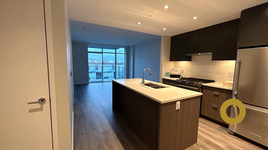 3430 E Kent Ave S — Photo 2
