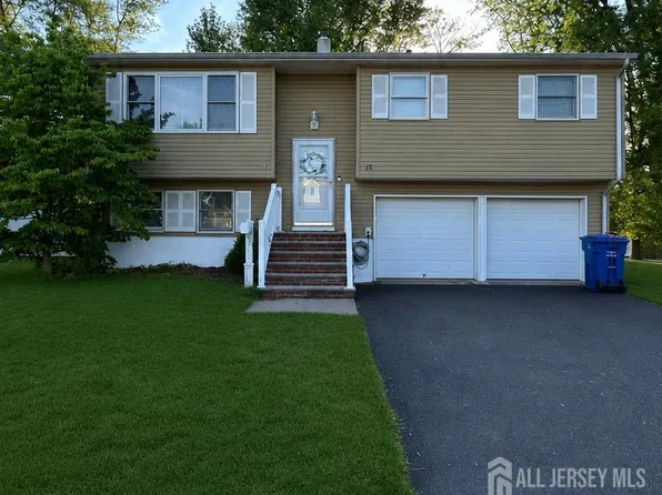 13 Nicholas Dr, Old Bridge, NJ 08857