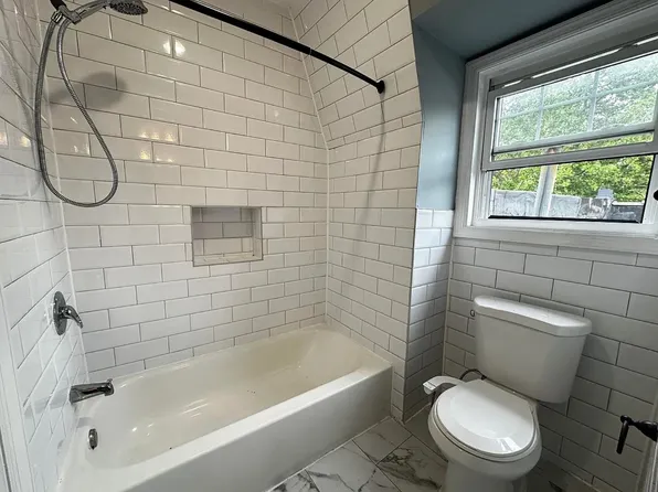 131 Monticello Avenue image 5 of 27