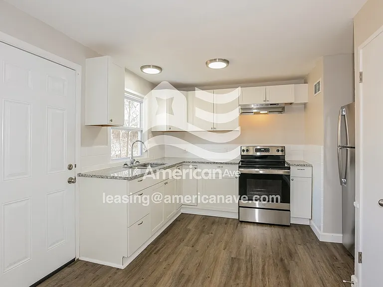526619_006_wm_-_kitchen_13529461.jpg