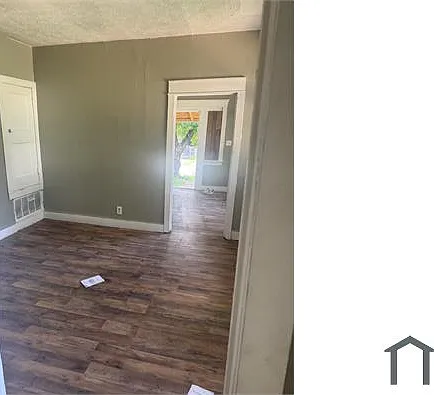 3158 Lillian St — Photo 3