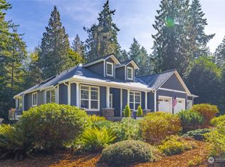 12594 NE Winter View Ln, Bainbridge Island, WA 98110
