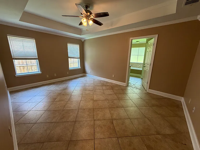 614 Alex Way — Photo 6