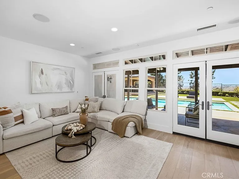 17 Sandalo Ct — Photo 12