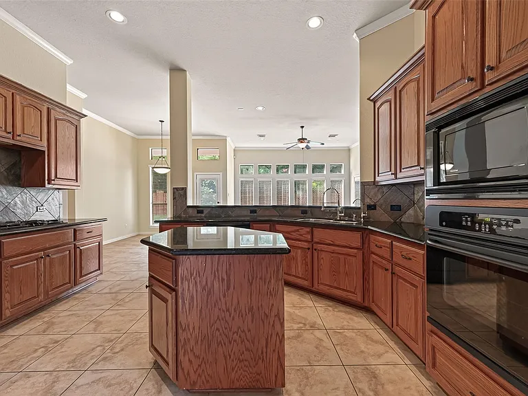 23103 Sandsage Ln — Photo 22