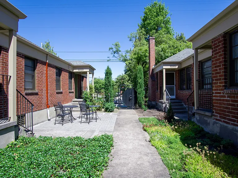 1946 NW Lovejoy St #3 — Photo 15