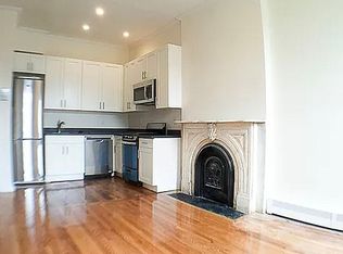 108 Park Pl #2A, Brooklyn, NY 11217