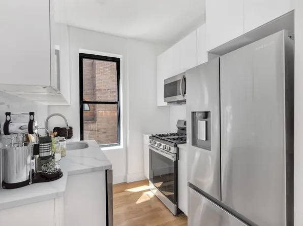 640 Ditmas Avenue image 3 of 7