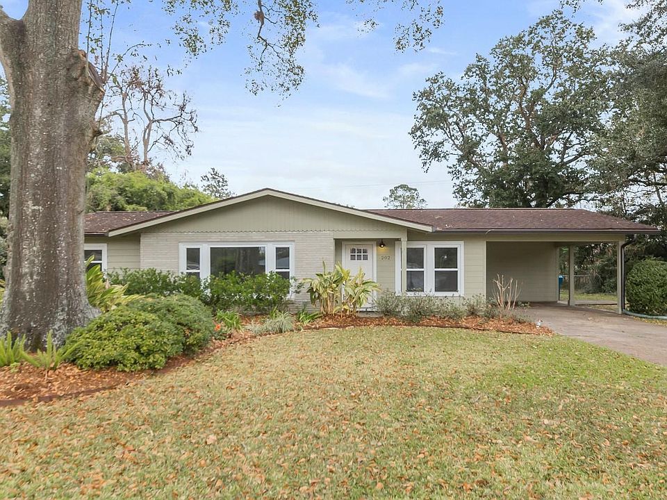 1st image of 202 Felicie Dr