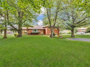 11 Darlington Rd, Beaver Falls, PA 15010