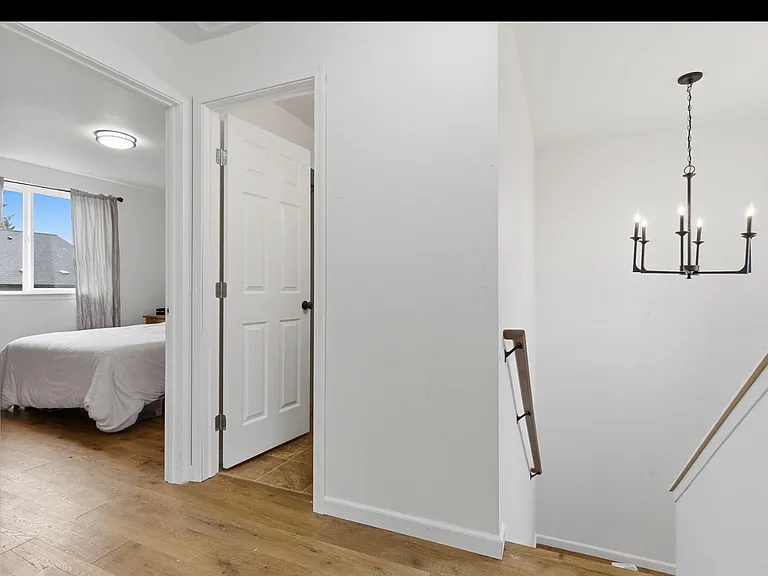 1276 SE Casandra Loop — Photo 3