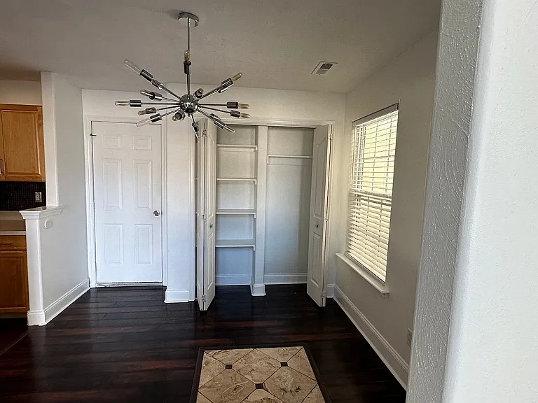 827 Mission Ave — Photo 10