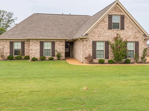 205 Eagle View Dr, Senatobia, MS 38668