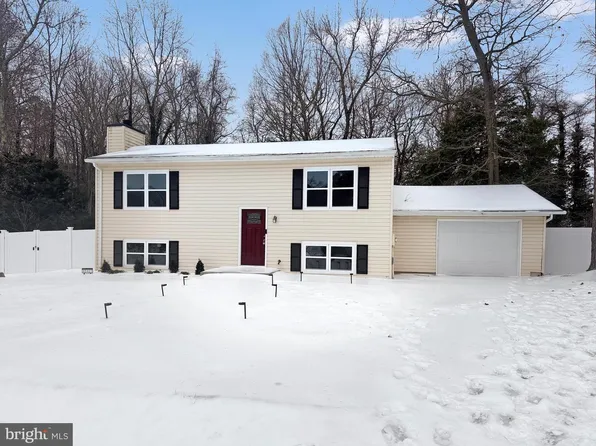 46461 Rosewood Dr, Lexington Park, MD 20653