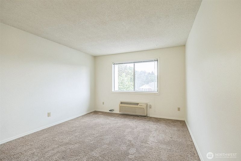 5th image of 1020 S 20th Avenue
