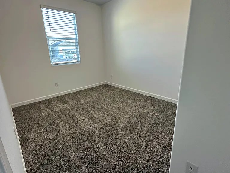 5514 E Rock Bush Ln — Photo 12
