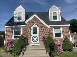 15 Harding Ave, Johnston, RI 02919