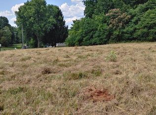 118 Red Pond Rd, Sweetwater, TN 37874