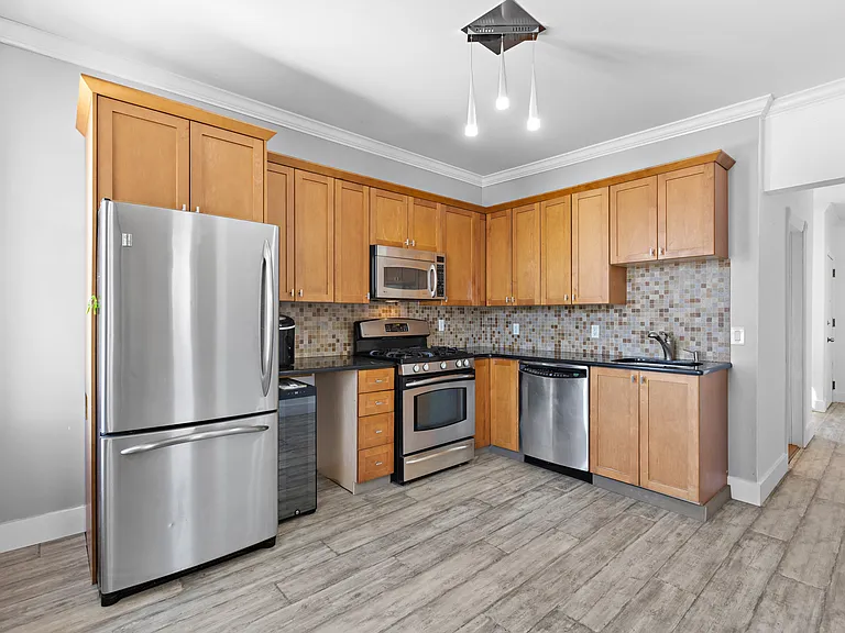 2614 Palisade Ave #4B — Photo 11