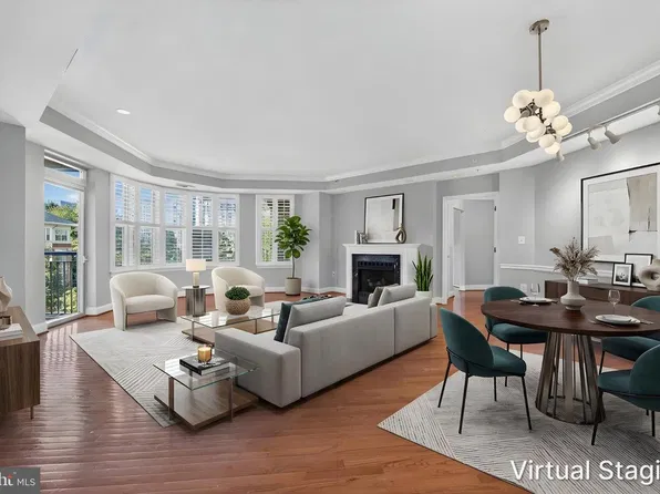 11776 Stratford House Pl APT 301, Reston, VA 20190