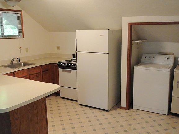 3rd image of 1735 W 10th Ave