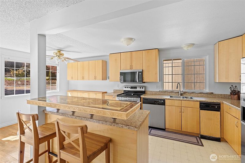 5th image of 2138 SW 305th Street