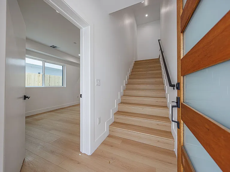 2026 Luxury 3, 4 & 5 Bed Townhomes — Photo 104