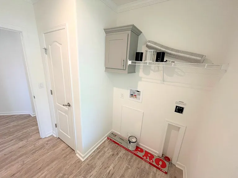 5610 Woodford St #5610E — Photo 8