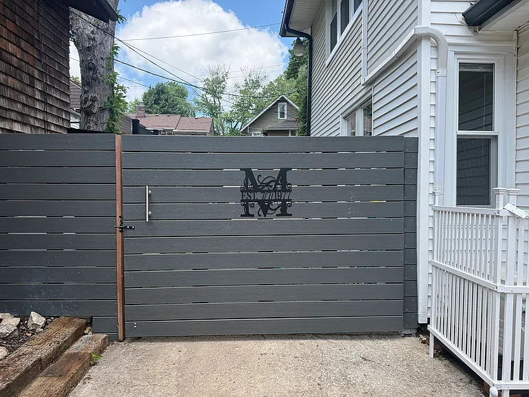 4440 Terrace St — Photo 2