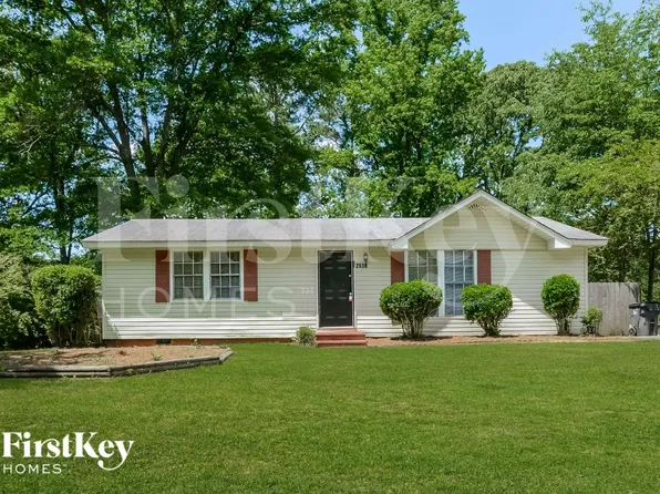 2536 Oak Leaf Ln, Adamsville, AL 35005