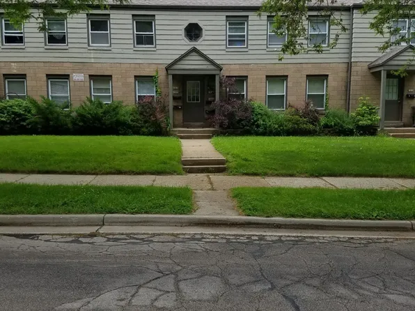 1822 N Vel R Phillips Ave, Milwaukee, WI 53212